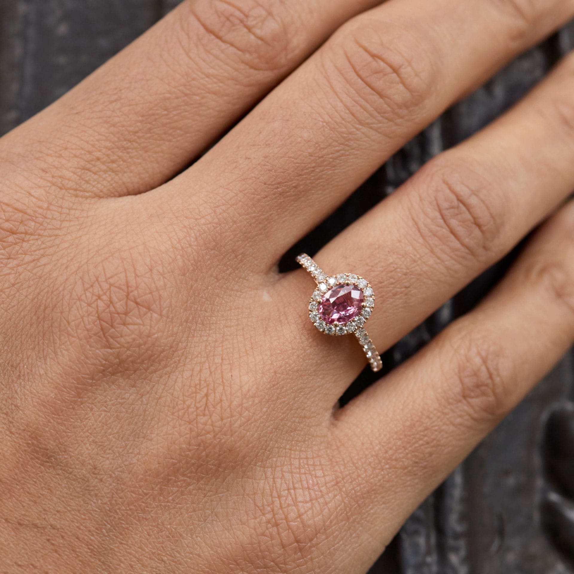 Bague Jaffna - Saphir Padparadscha 1.01 carats – Image 2