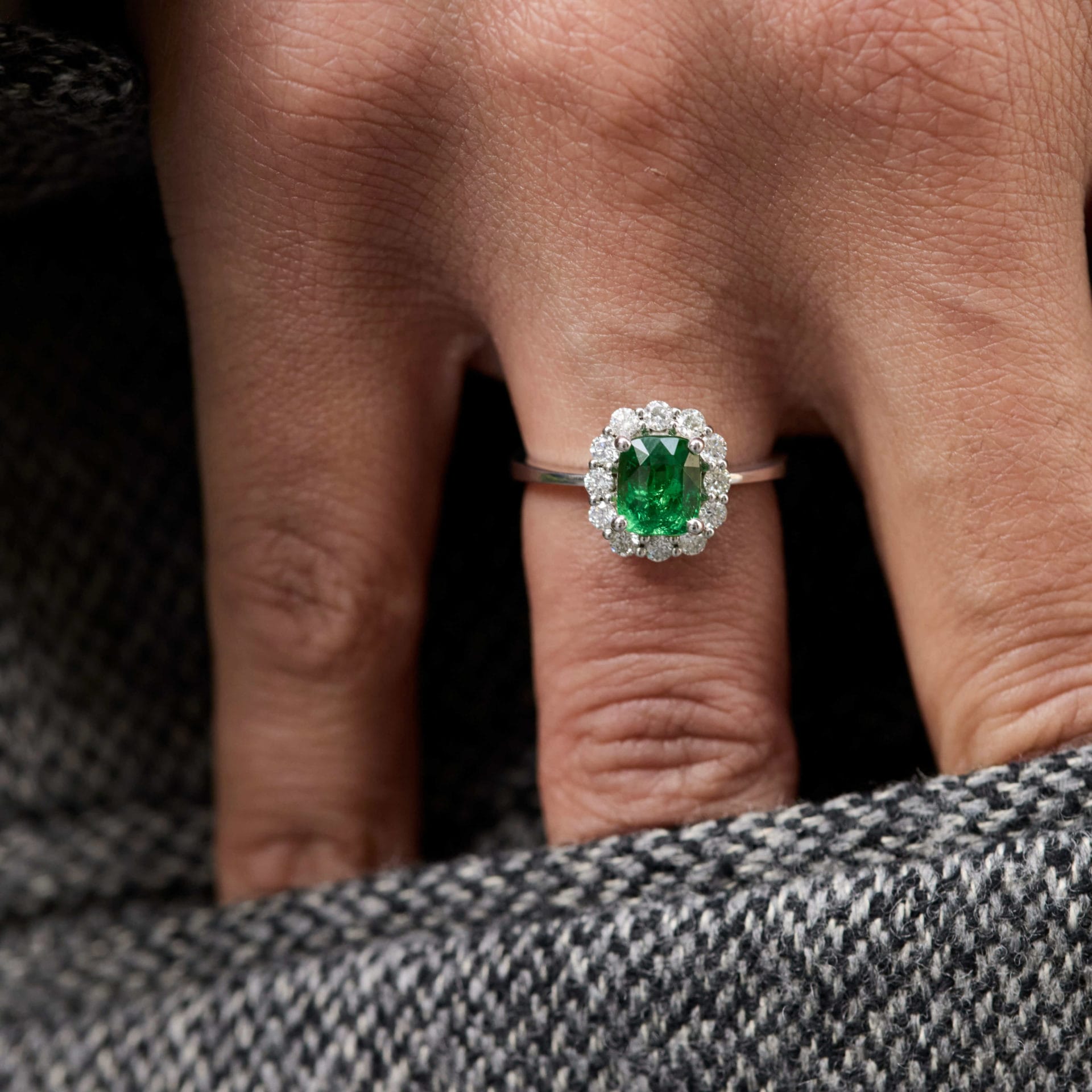 Bague Matara - Tsavorite 1.66 carats – Image 2