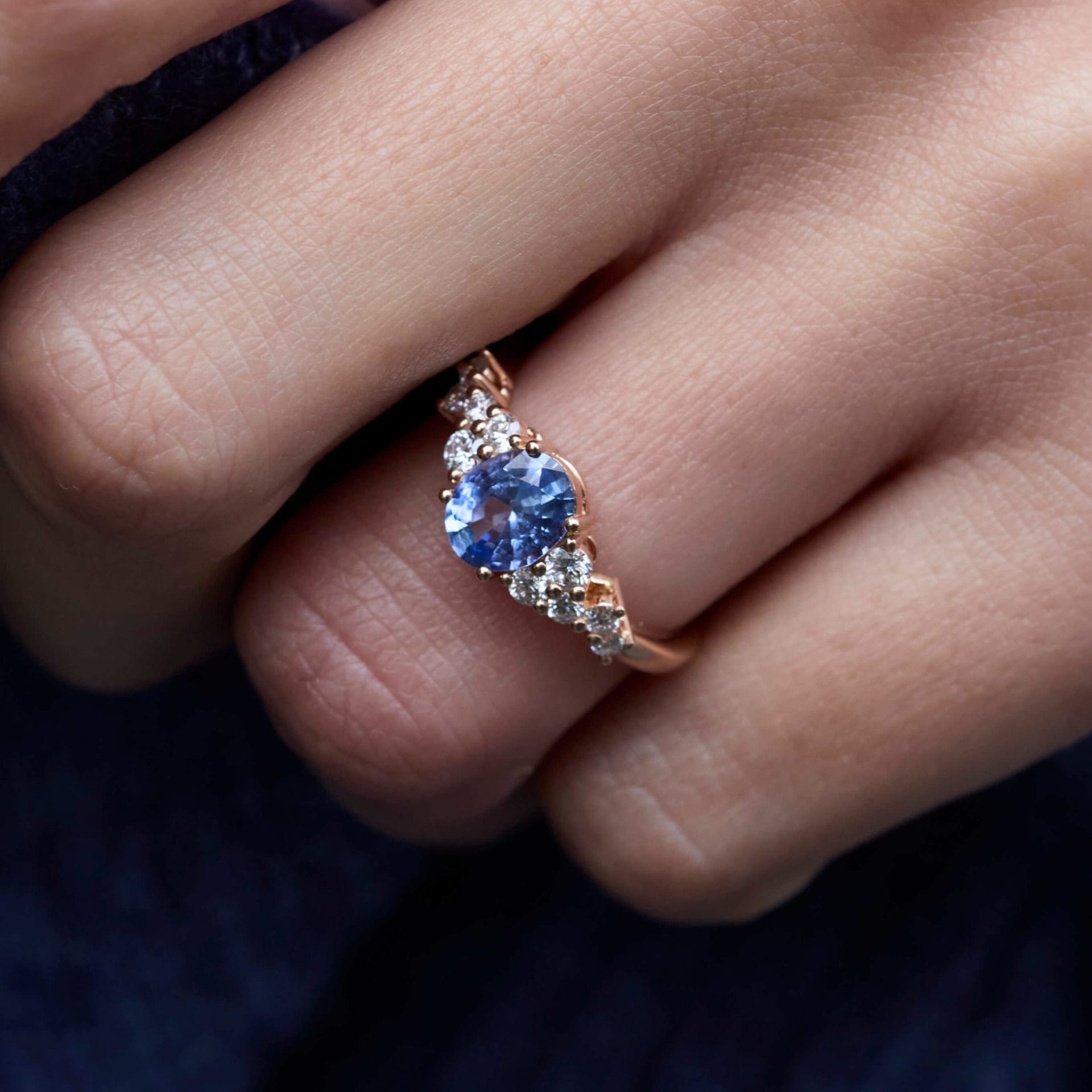 Bague Horana - Saphir Hortensia 1.24 carats – Image 2