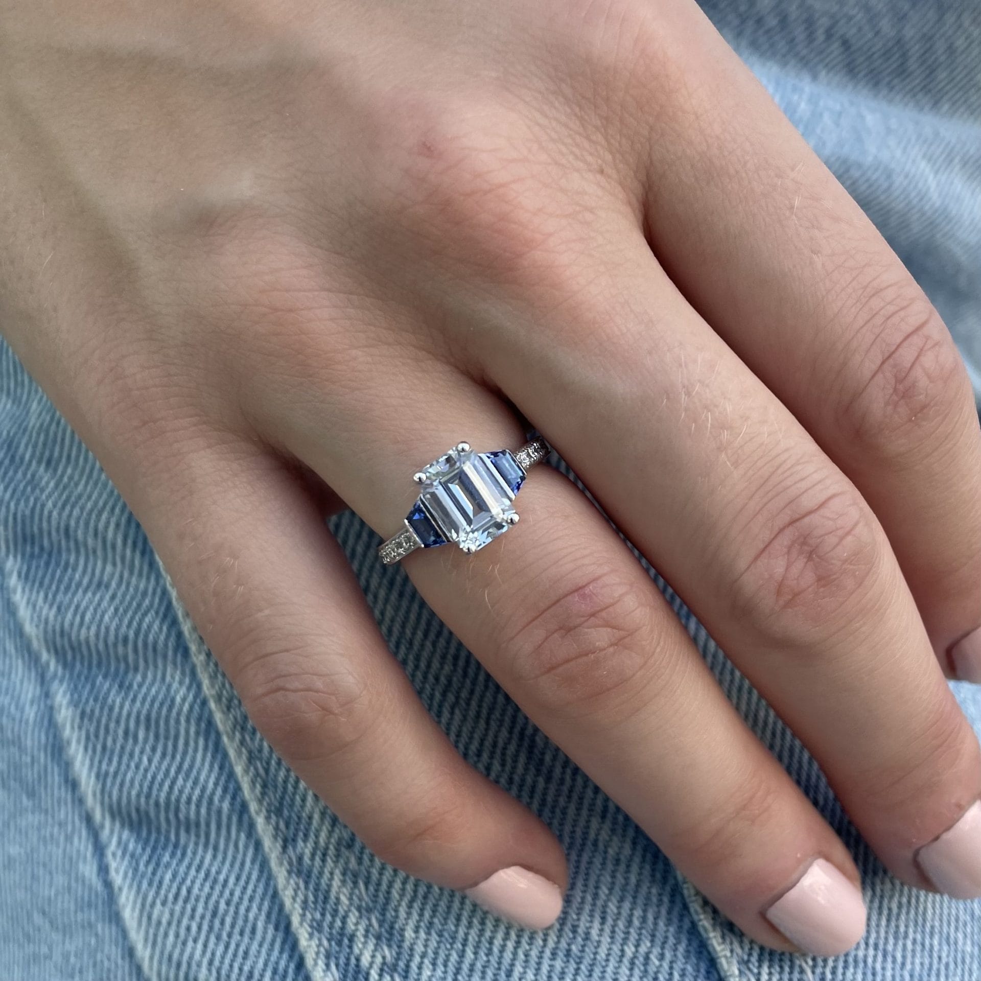 Bague Elahera - Saphir blanc 2.40 carats – Image 2