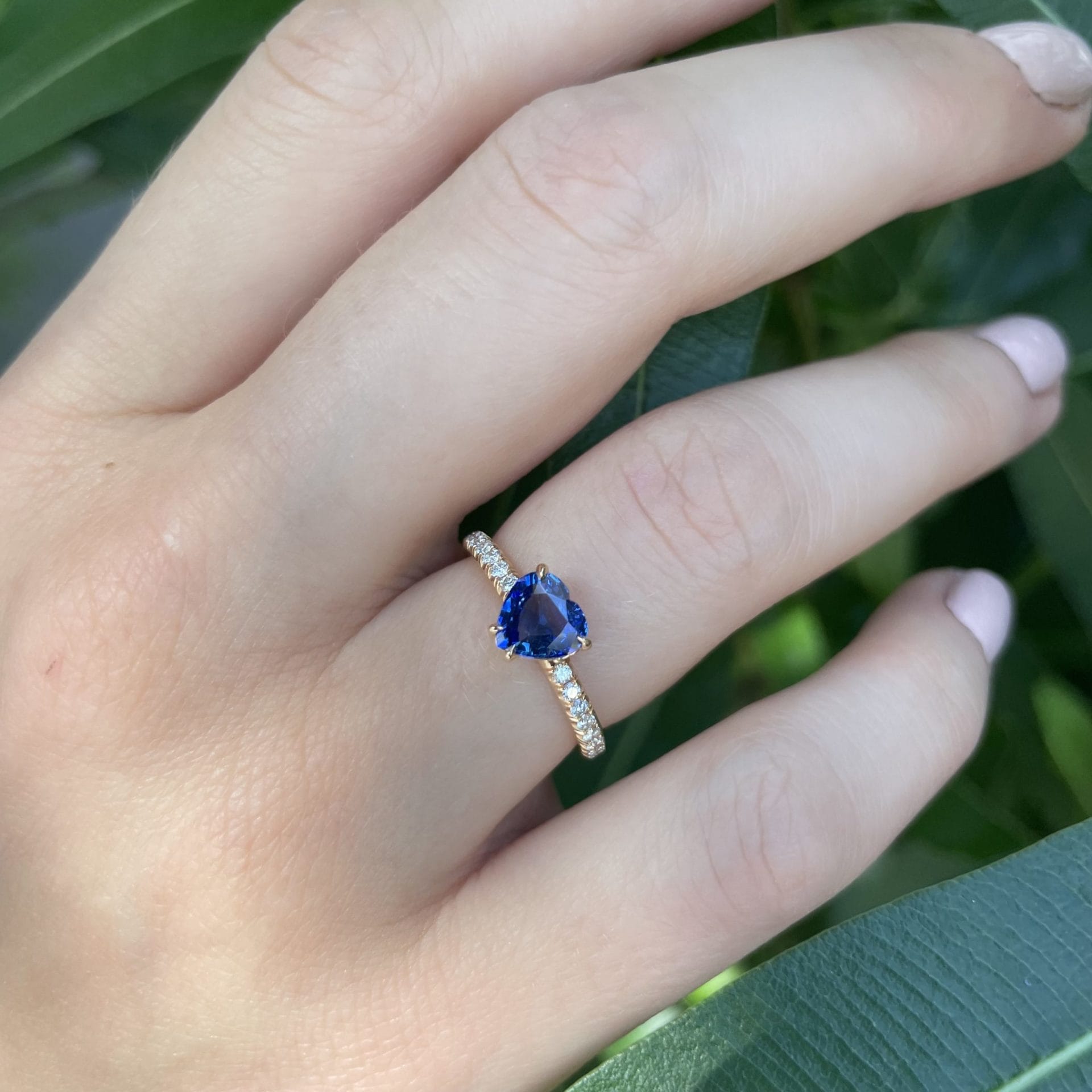 Bague Trinco - Saphir Vivid Blue 1.01 carats – Image 2