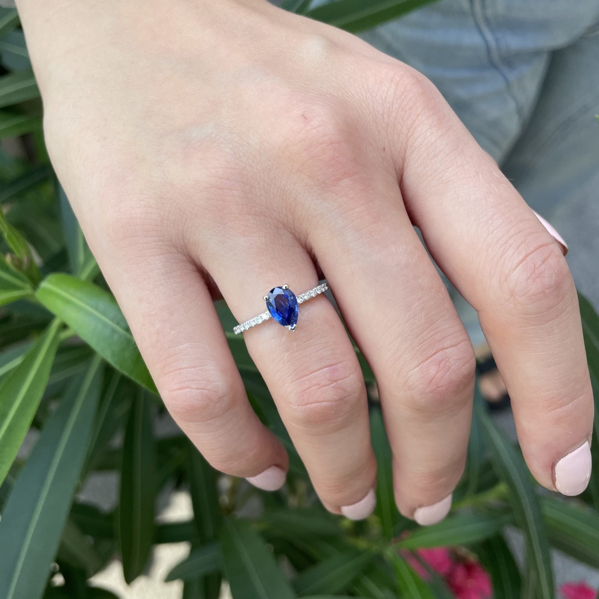 Bague Trinco - Saphir Vivid Blue 1.17 carats – Image 2
