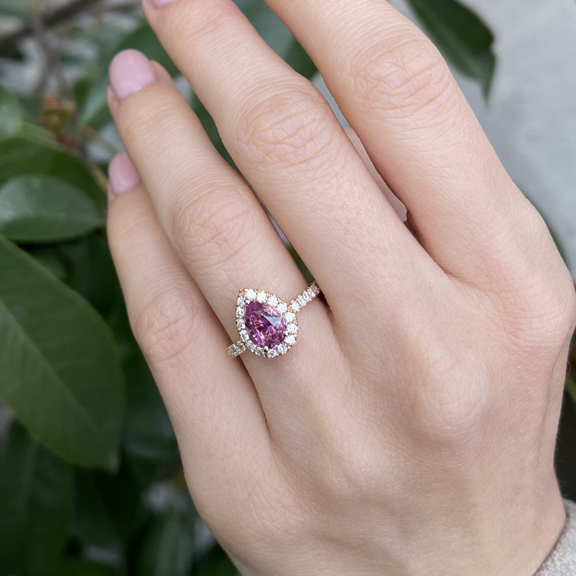 Bague Jaffna - Saphir Rose 1.54 carats – Image 4