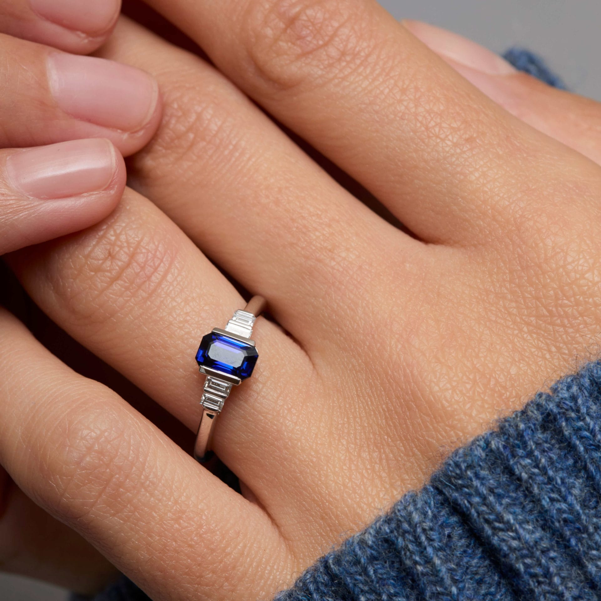 Bague Esmeralda - Saphir Royal Blue 1.03 carats – Image 2