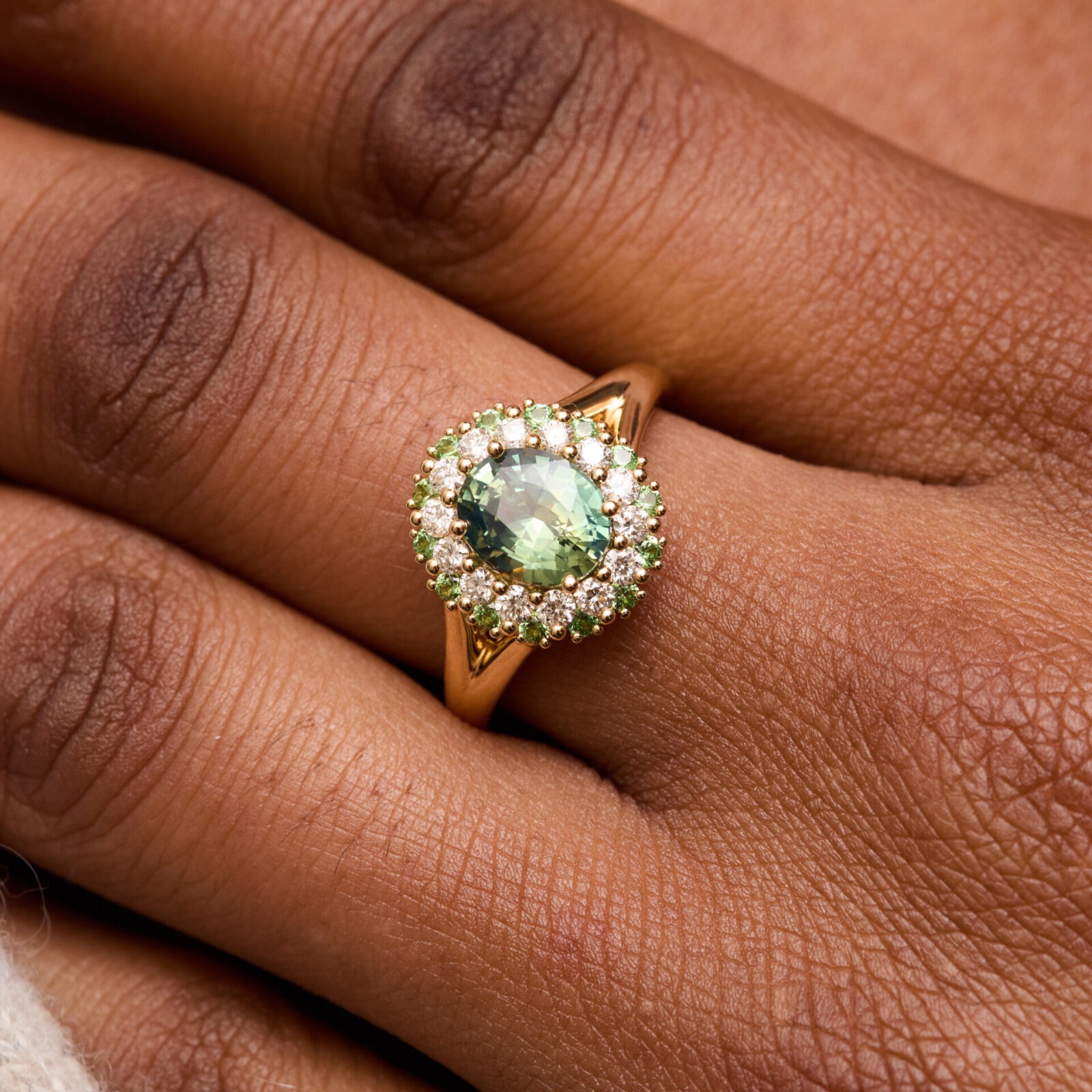 bague saphir vert